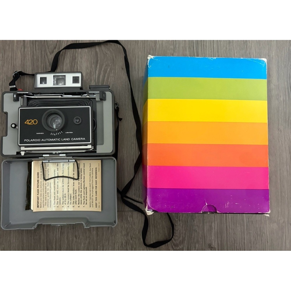 70s Vintage Polaroid Model 420 Color Land Camera Original Flash Photo Picture